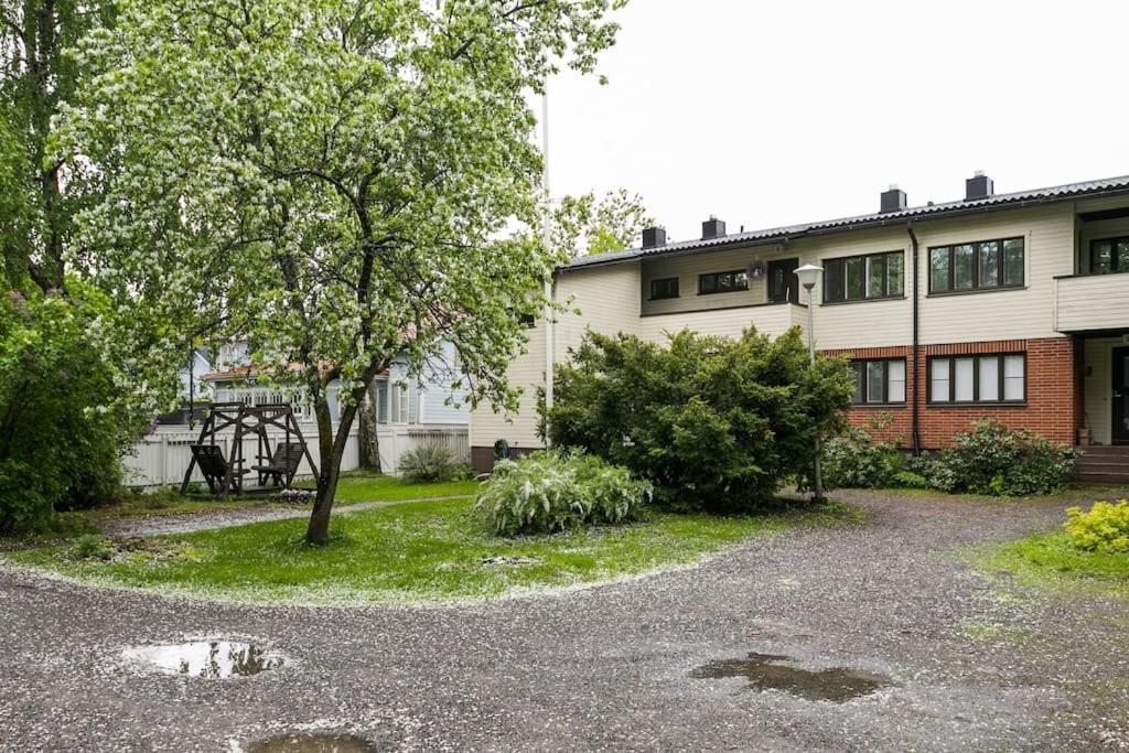 Upea Remontoitu Huoneisto Naantalin Sydaemessae Apartment Luaran gambar
