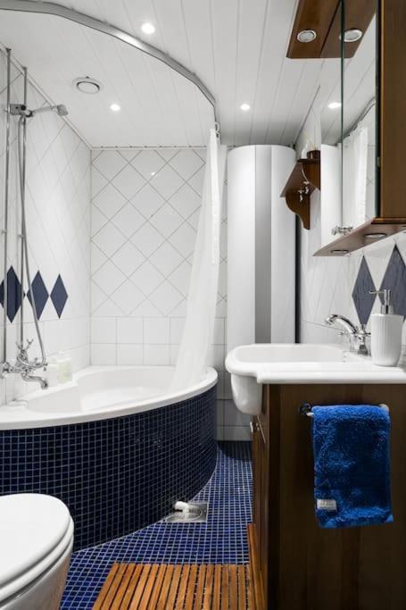 Upea Remontoitu Huoneisto Naantalin Sydaemessae Apartment Luaran gambar
