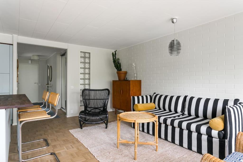 Upea Remontoitu Huoneisto Naantalin Sydaemessae Apartment Luaran gambar