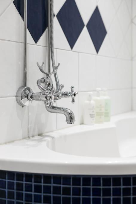 Upea Remontoitu Huoneisto Naantalin Sydaemessae Apartment Luaran gambar