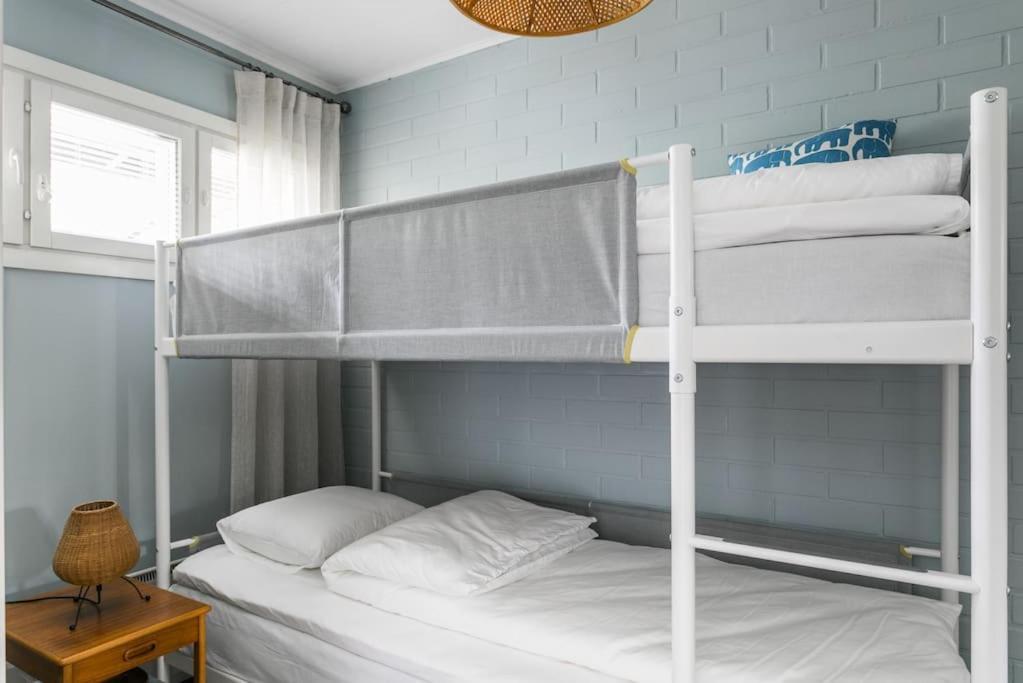 Upea Remontoitu Huoneisto Naantalin Sydaemessae Apartment Luaran gambar