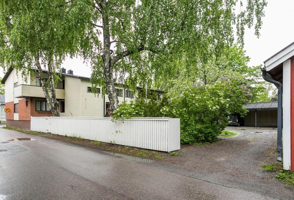 Upea Remontoitu Huoneisto Naantalin Sydaemessae Apartment Luaran gambar