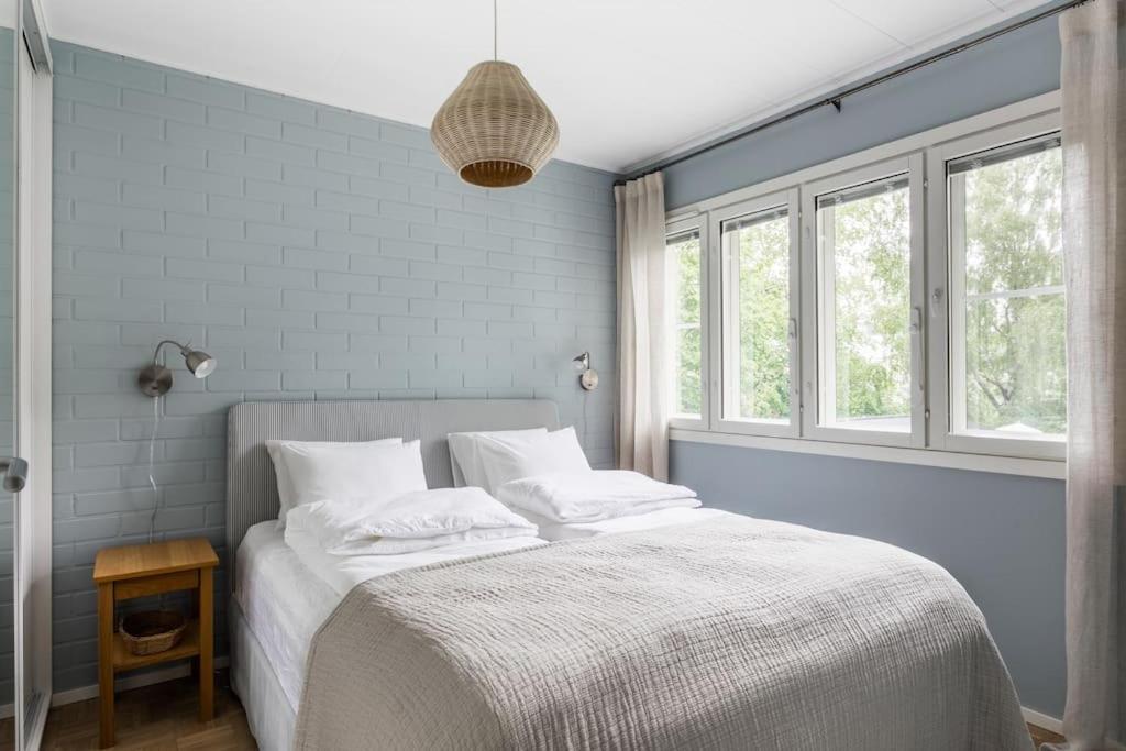 Upea Remontoitu Huoneisto Naantalin Sydaemessae Apartment Luaran gambar